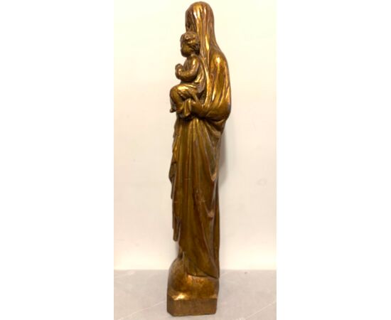 GOLDEN WOOD SCULPTURE &quot;MADONNA WITH CHILD JESUS&quot; - XIXth CENTURY     