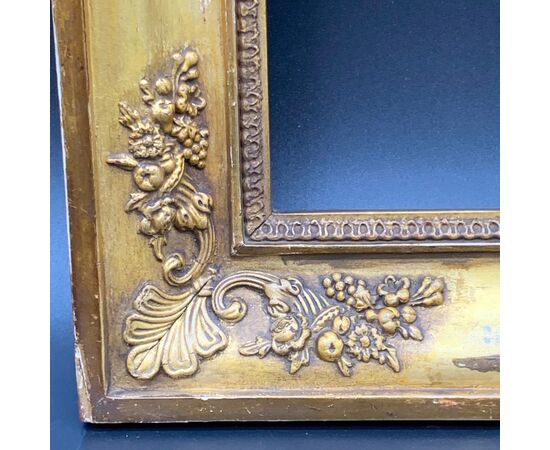 EMPIRE FRAME IN GOLDEN WOOD - 19th CENTURY.     