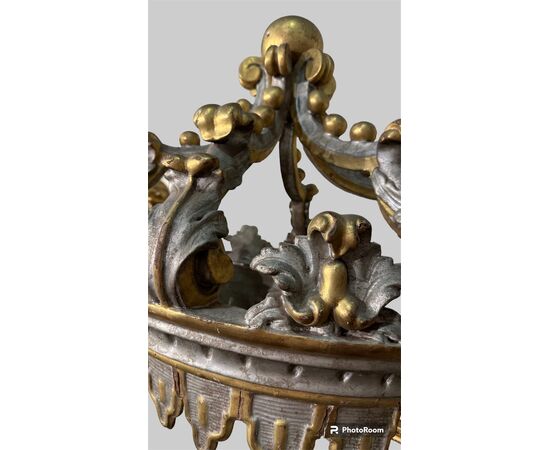 Eccezionale Baldacchino da esposizione Eucaristica, Tronetto con corona in Legno Intagliato con montanti, Dorato ed argentato - XVIII sec. 