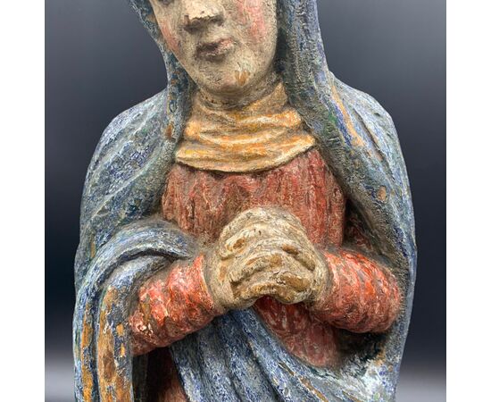 &quot;MADONNA ORANTE&quot; SCULPTURE IN POLYCHROME WOOD - XVI CENTURY.     