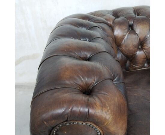 Antica coppia di sedute chesterfield club