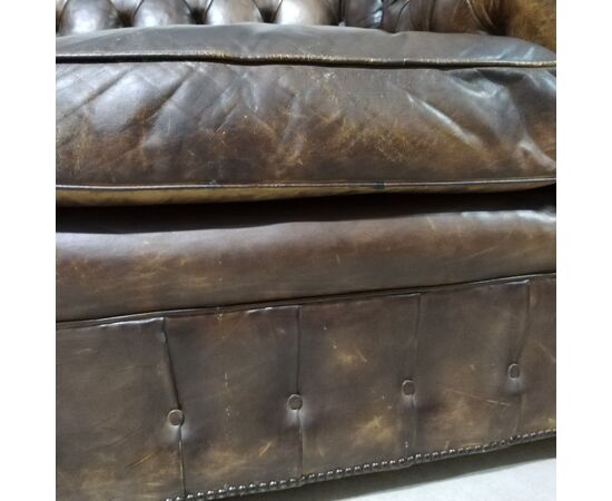 Antica coppia di sedute chesterfield club