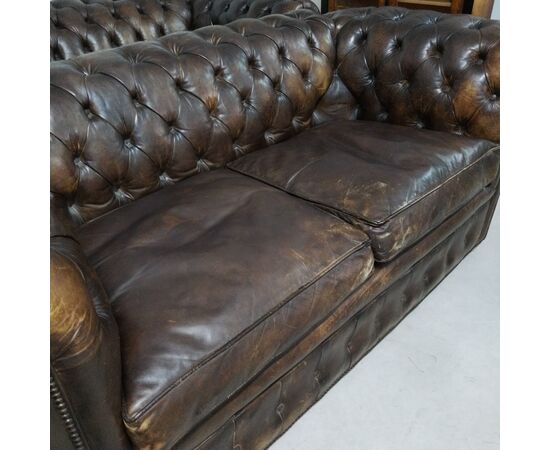 Antica coppia di sedute chesterfield club