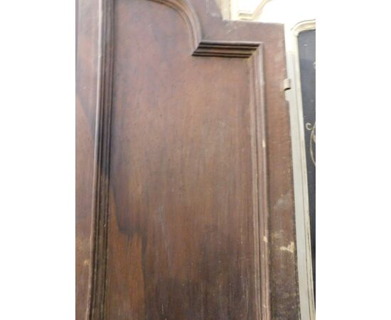  PTI747 - Porta in legno di noce centinata, misure cm L 113 x H 222 