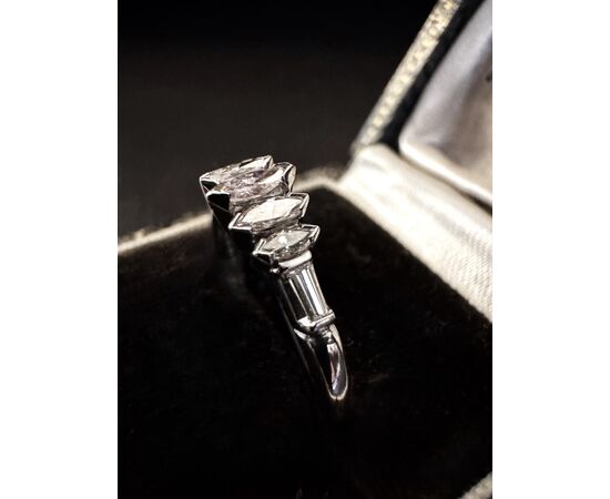 Anello  in Platino con  Diamanti  