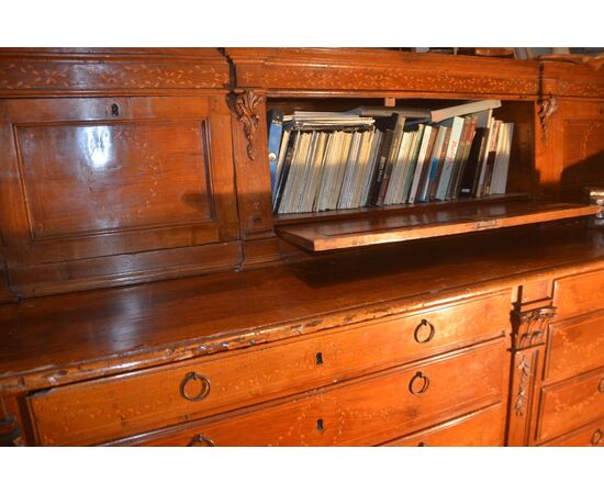 Sicilian large cupboard in walnut