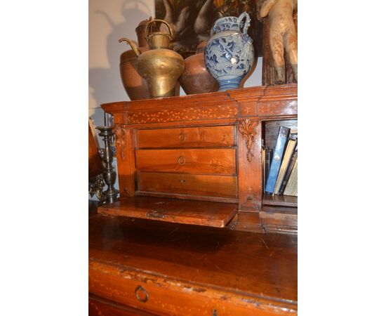 Sicilian large cupboard in walnut