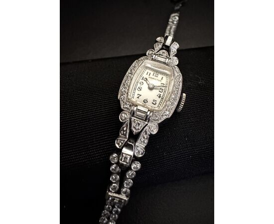 Orologio firmato   " HAMILTON "  in   platino   Diamanti   3  ct. 