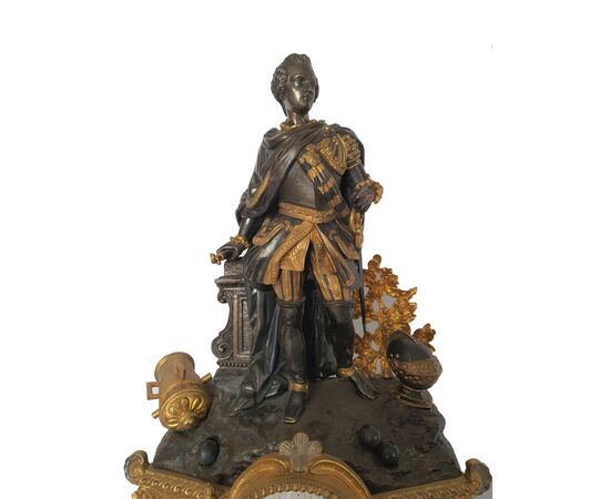 Orologio da tavolo in bronzo con base in ametista, Francia Napoleone III