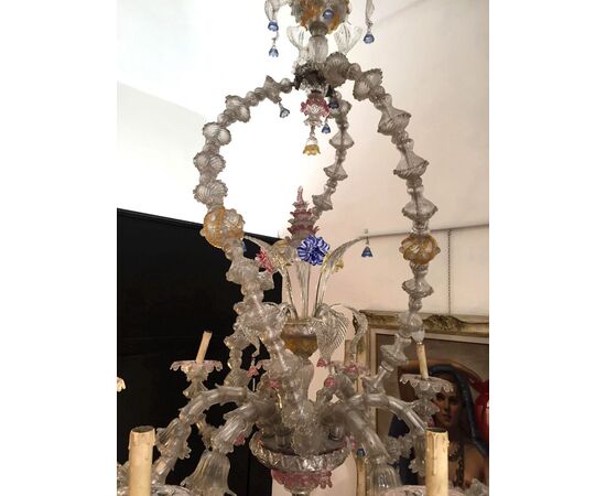 Large Murano glass chandelier with 12 lights     