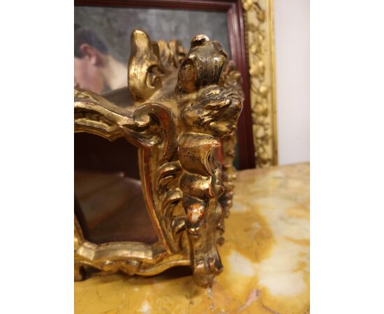 Case in gilded wood, epoch: XVIII century.     