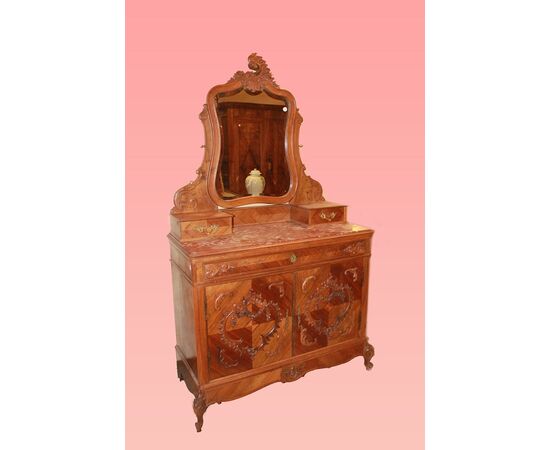 Credenza con alzata stile Luigi Filippo riccamente intarsiata di inizio 1900 fine 1800