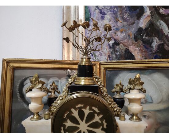 Louis XVI clock with porch in white and black marble and gilded bronze     