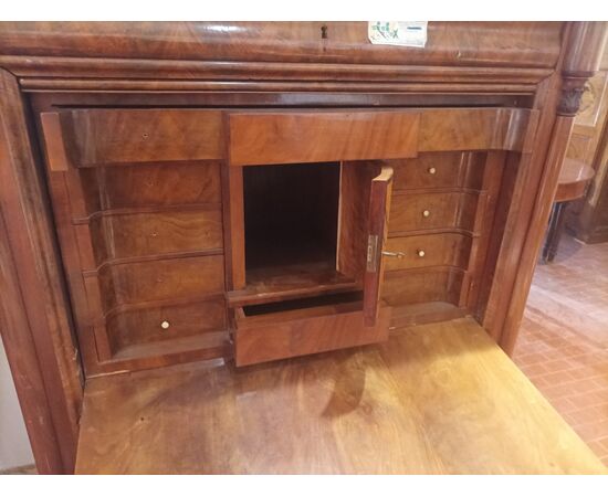 Secretaire in mahogany and biedermaier mahogany feather     