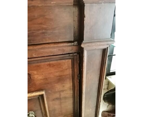 Credenza del '600 in noce  - restauri