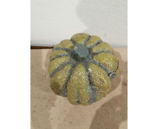 Zucca del '700 in maiolica integra con coperchio - Manifattura veneta zona Bassano 