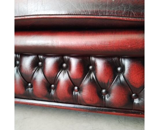 Poltrona chesterfield club vintage inglese originale in pelle bordeaux 