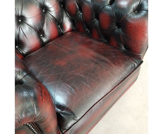 Poltrona chesterfield club vintage inglese originale in pelle bordeaux 