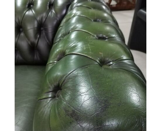 Divano chesterfield club 2 posti inglese originale vintage in pelle verde 