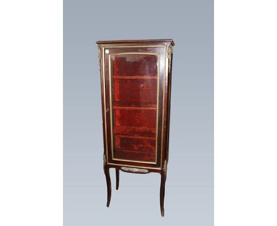 Vetrina francese stile Transizione 1 Porta del 1800 in palissandro con piano in marmo e bronzi