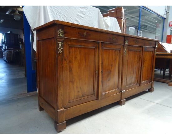 Credenza Impero in noce massello a 4 porte con bronzi 1820 Francia