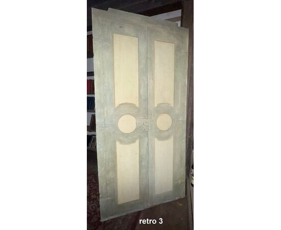  PTS856 - N. 3 Porte in legno laccato, epoca '700, mis. 120 x H 245 