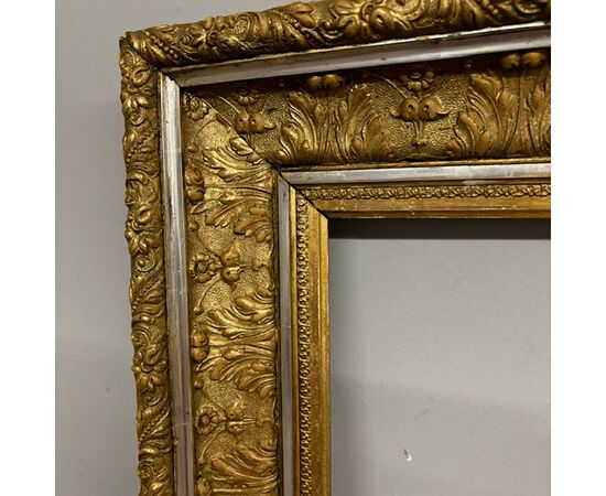 Antica cornice foglia oro e argento XIX sec . Mis 69 x 54 . Interna utile 47 x 33 , 50 