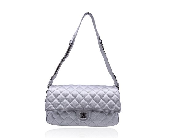 CHANEL Borsa a Tracolla in Pelle Col. Argento Easy Flap M