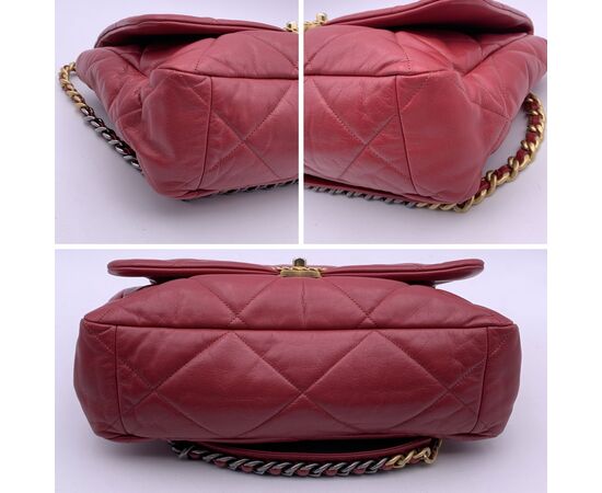 CHANEL Borsa a Tracolla in Pelle Col. Rosso Chanel 19 L