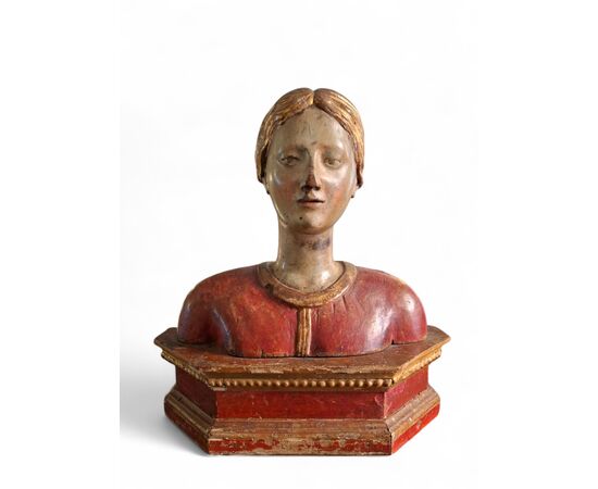 Busto femminile