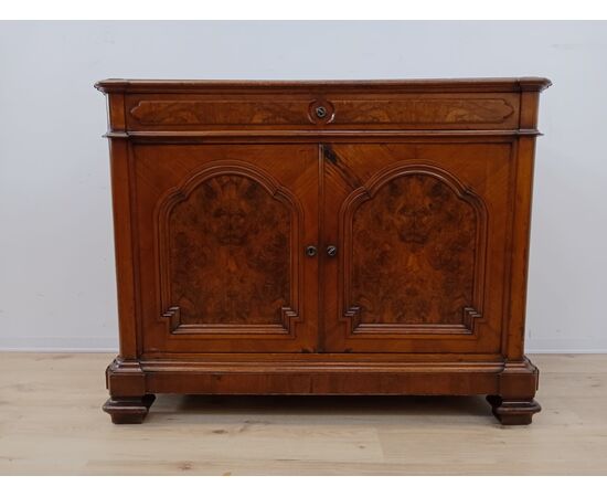 Credenza umbertina in noce - fine 800 - cassettiera -credenzina- cassettone