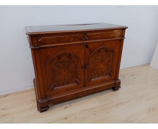 Credenza umbertina in noce - fine 800 - cassettiera -credenzina- cassettone