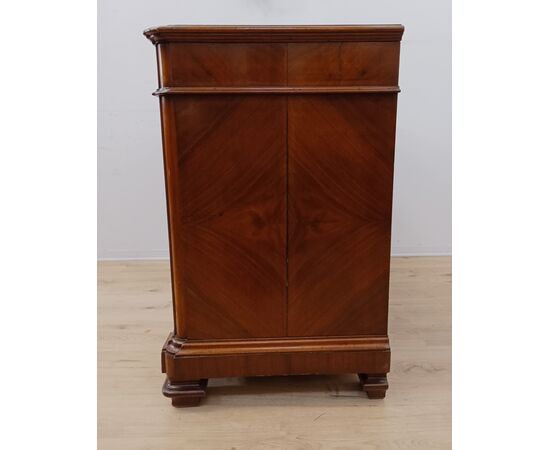 Credenza umbertina in noce - fine 800 - cassettiera -credenzina- cassettone