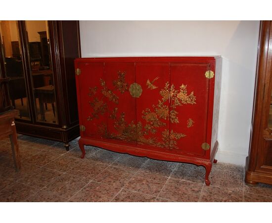 Credenza Cinese prima metà 1900 laccata e riccamente decorata