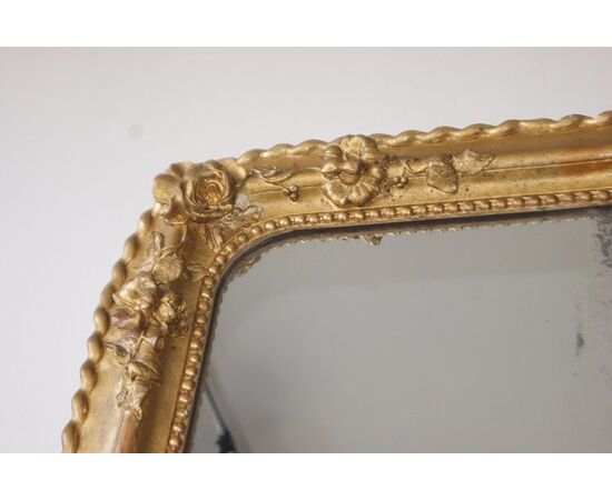 Bellissima Grande specchiera francese dorata foglia oro del 1800