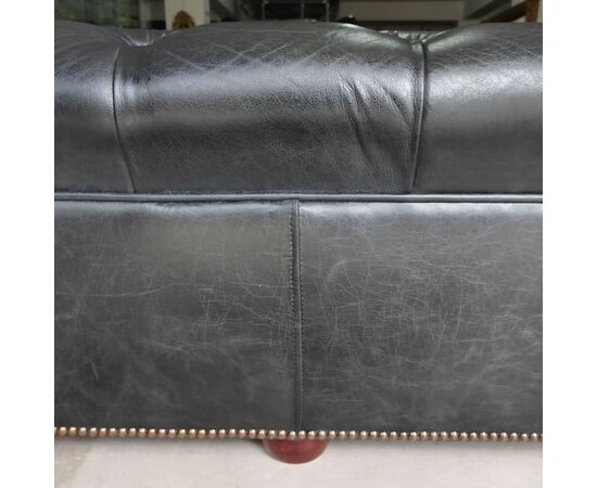 Panca chesterfield inglese originale vintage in pelle nera antracite 