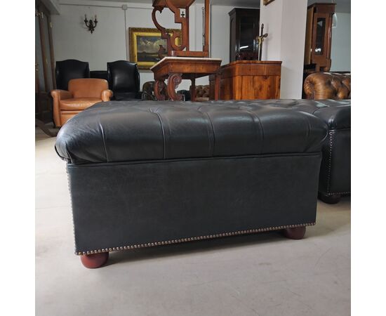 Panca chesterfield inglese originale vintage in pelle nera antracite 