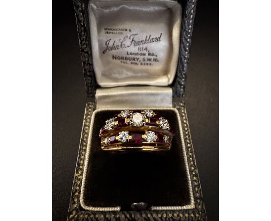 Anello  con  Rubini  e  Diamanti  