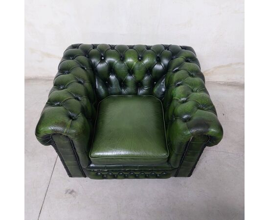 Poltrona chesterfield club vintage inglese originale in pelle verde smeraldo 