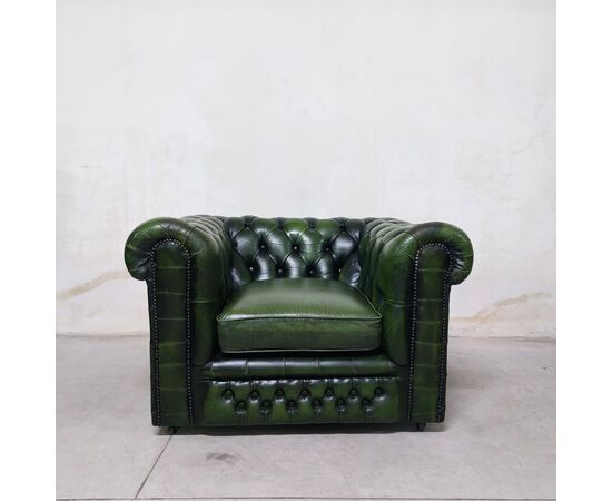 Poltrona chesterfield club vintage inglese originale in pelle verde smeraldo 