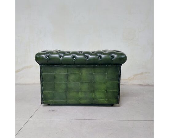 Poltrona chesterfield club vintage inglese originale in pelle verde smeraldo 