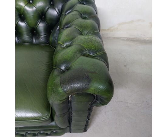 Poltrona chesterfield club vintage inglese originale in pelle verde smeraldo 