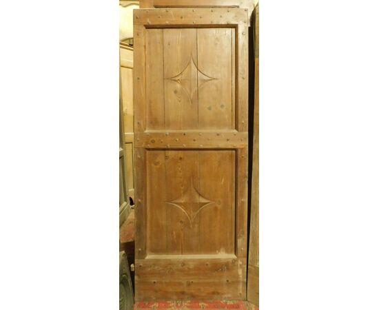  PTS877 - N. 2 Porte Valdostane in legno, mis. diverse: cm L 75/65 x H 193/191