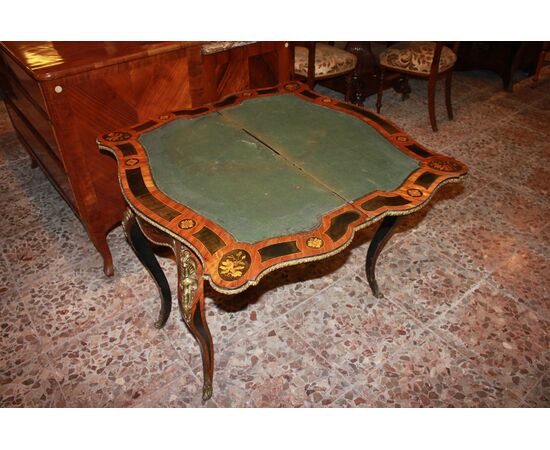 Tavolino da Gioco Francese Stile Luigi XV Riccamente Intarsiato del 1800