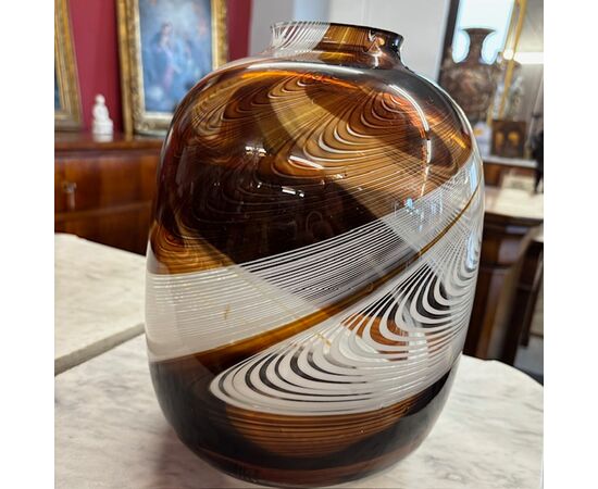 Vaso  Carlo Moretti Vetro Murano design anni 1977 . Da collezione Mis H 30 diametro cm 20