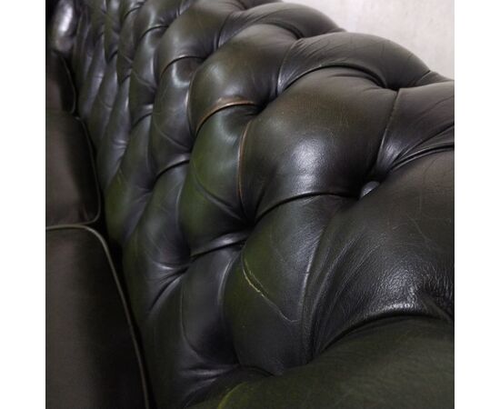 Divano Chesterfield 3 posti club vintage inglese originale in pelle verde 