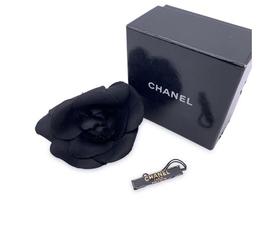 CHANEL Spilla Vintage in Seta Col. Nero Camellia