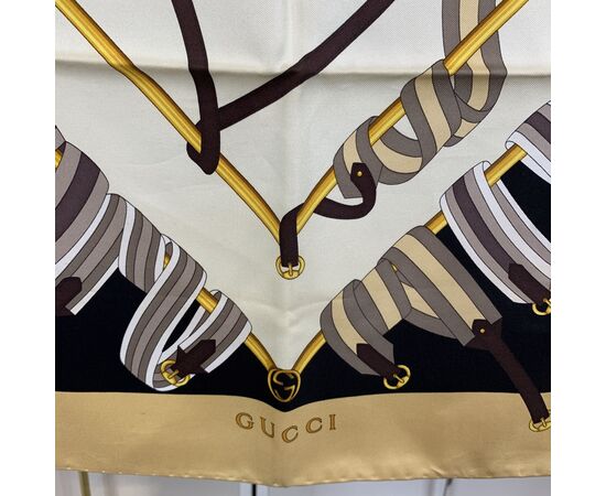 GUCCI Foulard Vintage in Seta Col. Beige