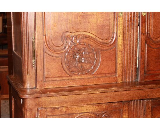 Grande Credenza Doppio Corpo Francese stile Provenzale in Legno di Rovere