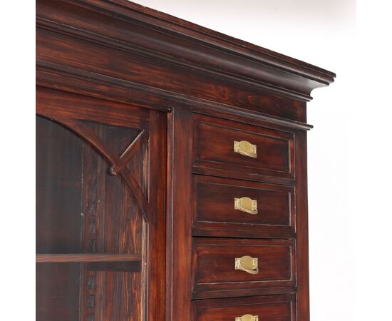 Grande credenza da negozio a Due Corpi liberty